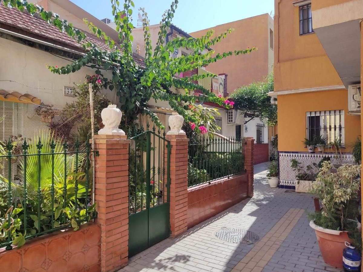 Malaga Stylish Beach Apartments Exterior foto